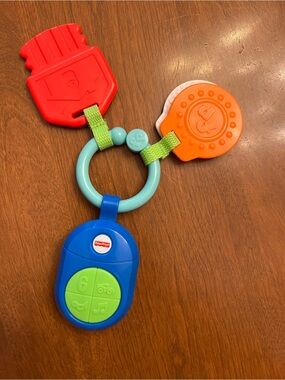 Fisher-Price Car Keys toy with teeters and plays sounds
